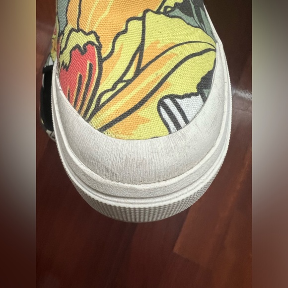 Addidas by Stella McCartney Slipon sneaker in great condition, sold out online - Picture 8 of 14